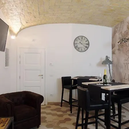 Guest house Maggiore 3*